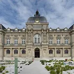 Сasa de vacaciones Maison Duplex Confort-coté Cour Et Jardins-centre Gare
