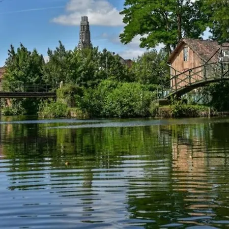 Maison Duplex Confort-cote Cour Et Jardins-centre Gare Ferienhaus