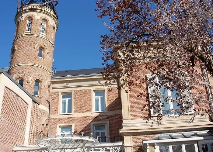 Maison Duplex Confort-cote Cour Et Jardins-centre Gare 別荘 *