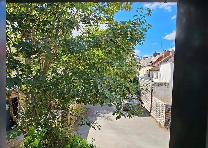 Maison Duplex Confort-cote Cour Et Jardins-centre Gare 別荘 *